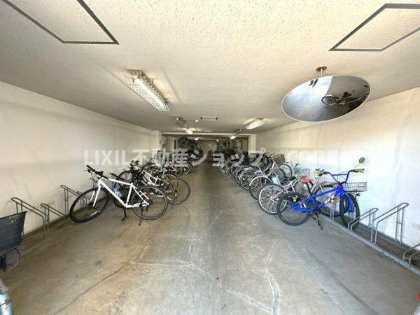 グランシティレイディアント横濱三ツ境の駐輪場
