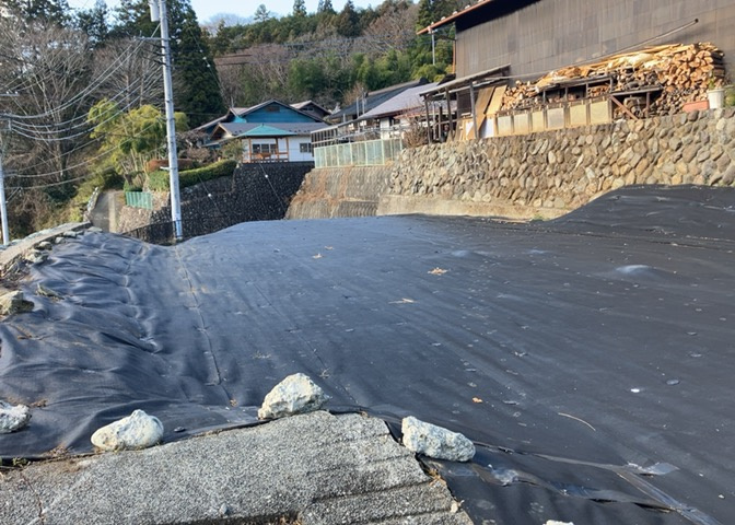 家を建てる前提で土地を探している場合、地盤の丈夫さは譲れない条件の一つです。地盤が脆弱だと追加工事が必要となります。また、過去に地盤沈下や液状化現象を起こした土地は、できるだけ避けた方がいいでしょう。