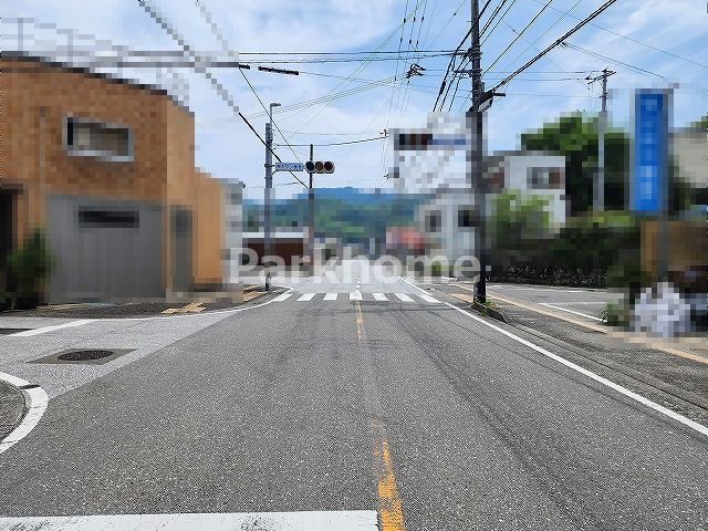 東側接道