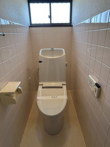 1階トイレの写真です。