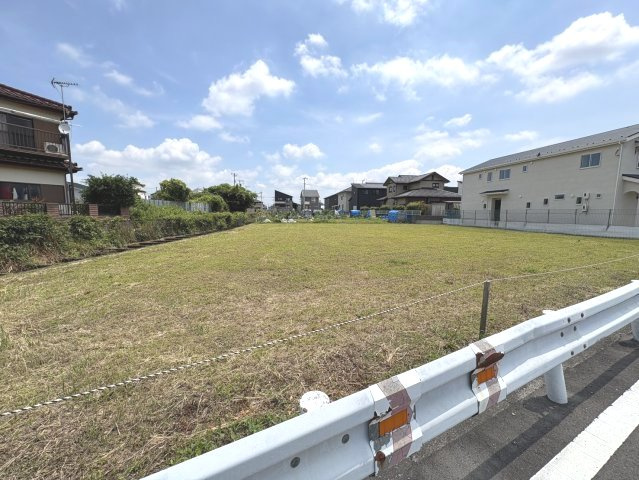 全3区画　ご家族のライフスタイルに合わせた自由設計が可能です。建物イメージや資金計画などお気軽にご相談ください。当社無料の間取り作成も承ります。