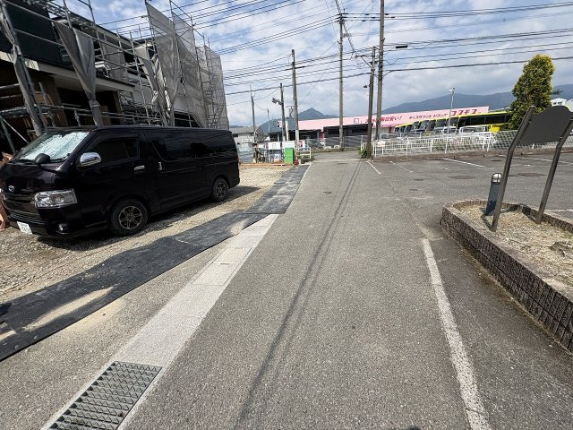 現地写真。前面道路です。