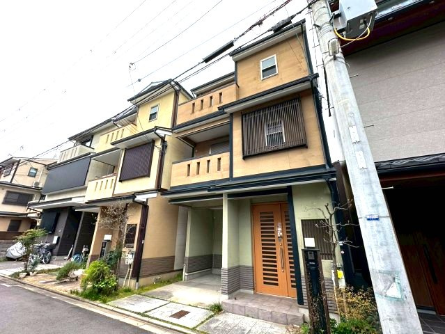 外観：326000243442