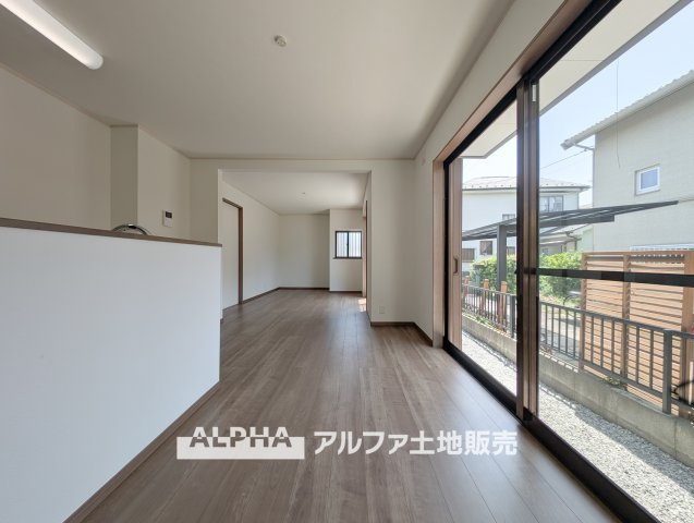 【cozy　living】　◆休日は◆仕事から切り離された家族の為だけの場所でゆっくりくつろぎたい。趣味や、習い事で休日を過ごすも楽しいが、結局はここが安らげる。
