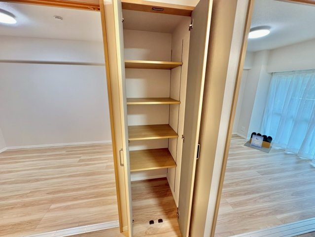 収納が豊富で、暮らしやすさに配慮した間取りです