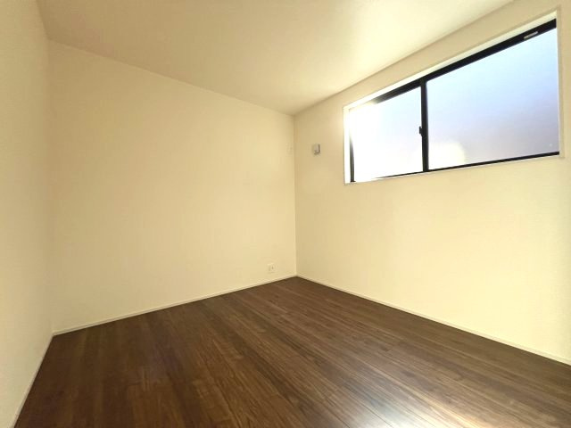【洋室2】5.3帖
