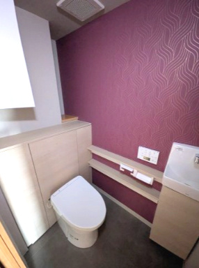 ゆったりとした空間のトイレです