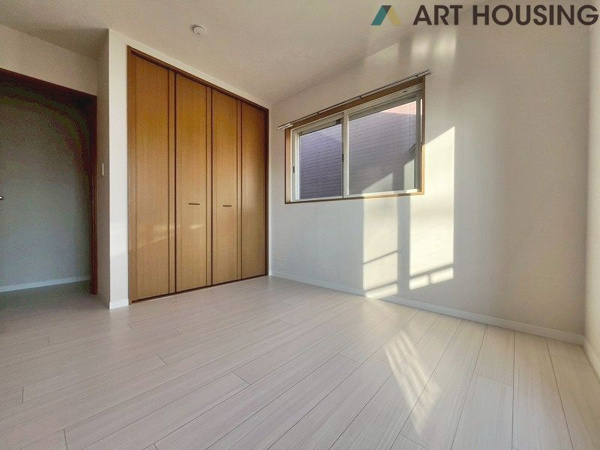 【磯部　中古戸建の洋室】