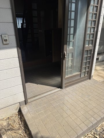 出入りしやすい玄関まわり