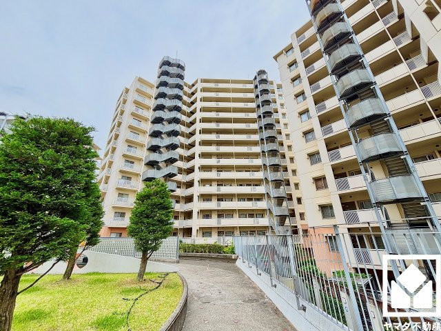 全居室に窓がございます。明るい陽光がたっぷり差し込む心地よい生活空間です。