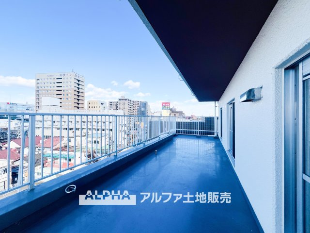 【roof　balcony】　◆ルーフバルコニー◆外とつながるゆとりののある暮らし。室内とは違う空気感が、日々の生活にほどよい変化を与えてくれます。