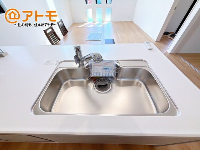 広いシンクは使い勝手良好です♪