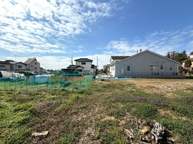 ■土地面積約126坪！　■お好きなハウスメーカーで建築可能！　■無料でプラン作成いたします！　■平方小学校徒歩7分(550ｍ)・平方中学校徒歩14分(1100ｍ)