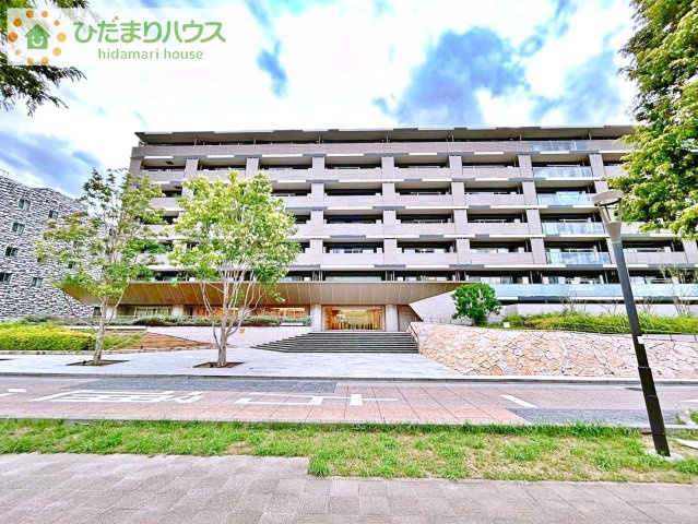 美しく整備された共用部が、日々の暮らしを彩ります。
