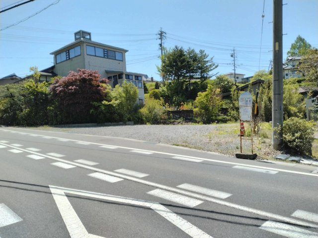 全面道路から見た外観