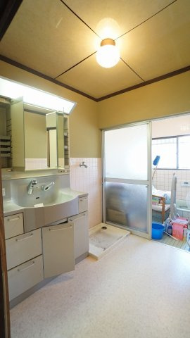 ◎ひろびろ洗濯機置き場つき洗面脱衣室