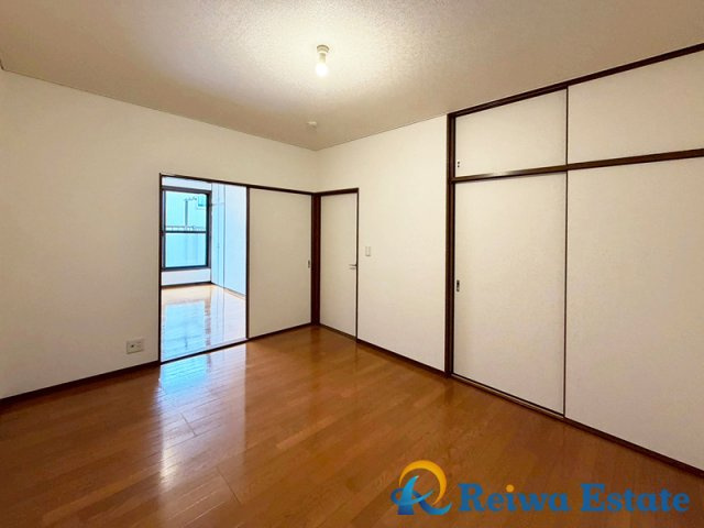 2階のお部屋は全居室6帖とゆとりのある広さ♪