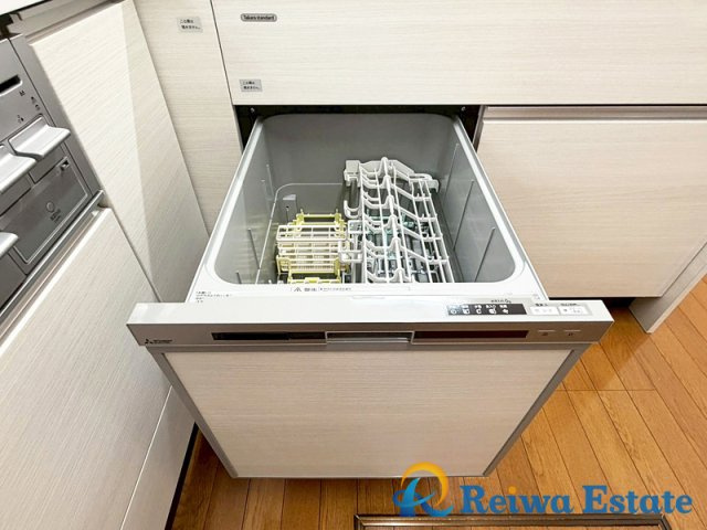 食器がまとめて洗える食洗機。家事の時短で家族団らんの時間が増えますね♪