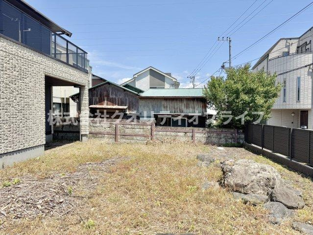 広いお庭でペットやお子様と遊んだり、家庭菜園をはじめたり、、わくわくが止まらないです♪
