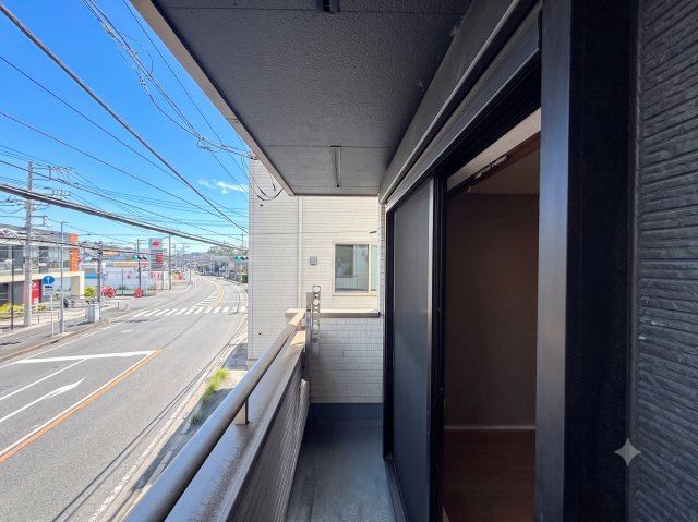 ［施工前］◆日当たり良好なバルコニー！毎日のお洗濯にも嬉しいですね！