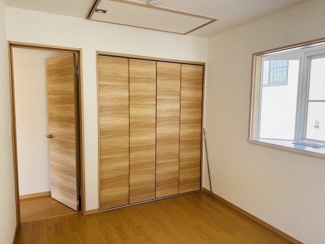～収納力の高いクローゼット完備～