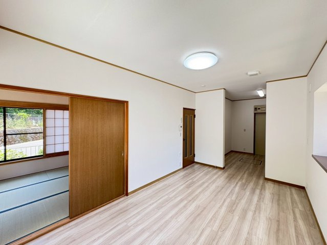 こちらの居間で趣味の時間をお楽しみください