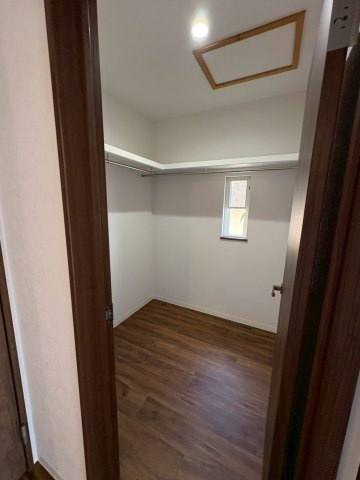 ウォークインクロゼットのある住まいで収納上手な生活