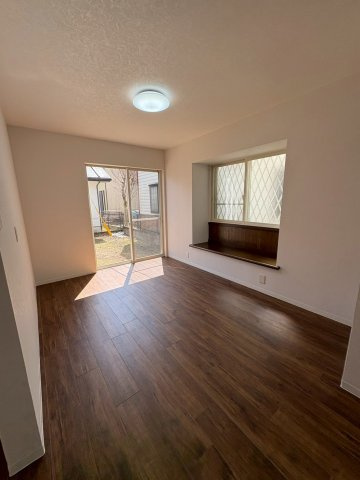 たっぷりの陽光に包まれる明るい住まい