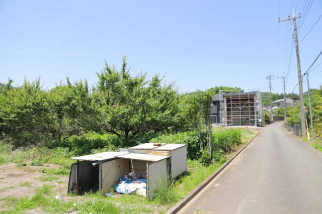 土地を買う際、住む地域の自治体や福祉の補助制度にも注目してみましょう。子供や老人の医療補助やゴミ出しのルールなど、自治体によってルールに大きな違いがあるため、暮らしやすい土地で判断するとよいでしょう。