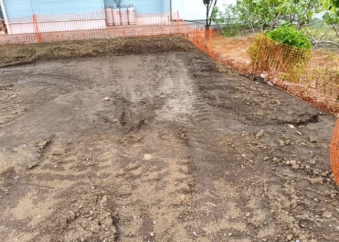 土地の形が極端に長細かったり、狭小地、あるいは道路との高低差がある傾斜地だった場合、後々売ろうとしても買い手がつかない場合もあります。後々、売却することになった時に価値の下がらない土地を選びましょう。