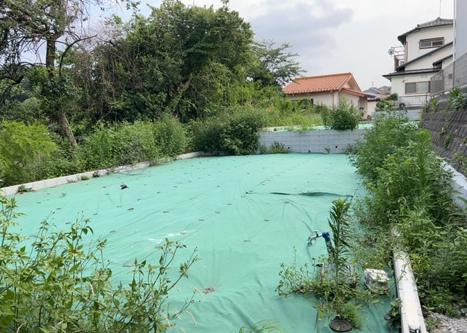 土地を買う際、住む地域の自治体や福祉の補助制度にも注目してみましょう。子供や老人の医療補助やゴミ出しのルールなど、自治体によってルールに大きな違いがあるため、暮らしやすい土地で判断するとよいでしょう。