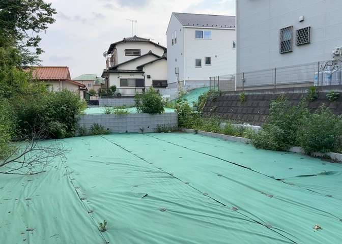 人が暮らすうえで日光は大切な要素となります。日当たりの良さは譲れないポイントですね。併せて近くに大きな建築物の建築予定がないか、あるいはそれが可能な土地が近くにないか事前に確認することもお勧めします。