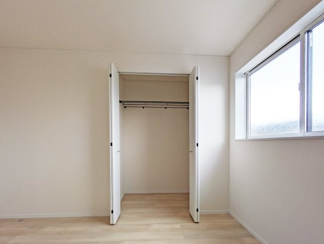 洋室、クローゼット
