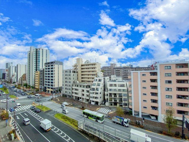 7階の南側・東側の採光ということもあり、眺望良好！遠くまで見渡すことができます！