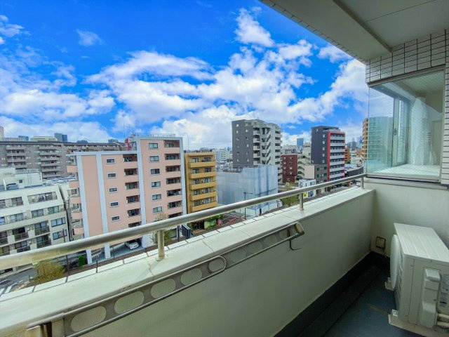 7階の南側・東側の採光ということもあり、眺望良好！遠くまで見渡すことができます！