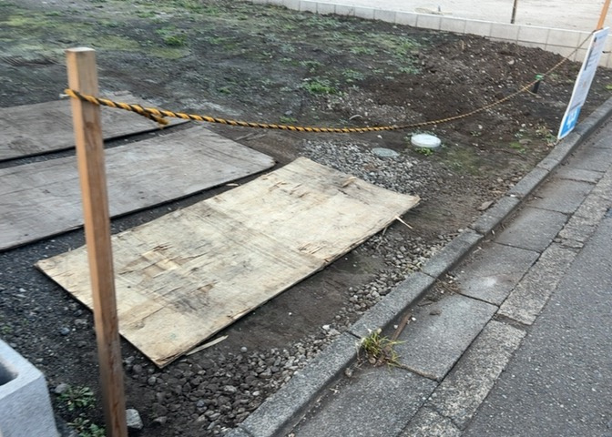 土地探しをしていると都市計画区域という言葉を目にすると思います。法律によって、都道府県知事や国土交通大臣が指定するエリアのことを指しており、都市計画区域は市街化区域と市街化調整区域に分けられています。