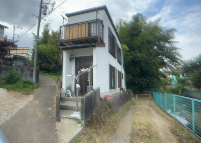 田園風景が味わえる土地に住みたい！海や山の見える自然豊かな土地に住みたい！などご要望に併せて当社営業がご提案させて頂きます。当社が抱えている数ある物件の中からお客様が納得する1件を一緒に探しましょう！
