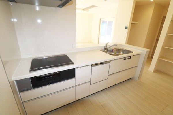 【郡山市小原田２丁目　　　1号棟　　　小原田小学校、小原田中学区のキッチン】