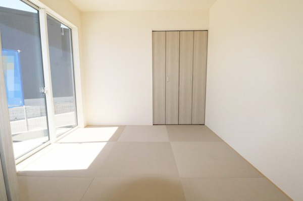 【郡山市小原田２丁目　　　1号棟　　　小原田小学校、小原田中学区の和室】