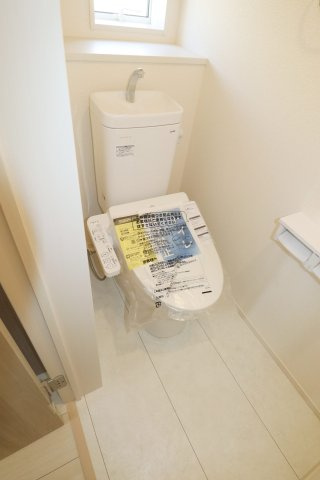 【郡山市小原田２丁目　　　1号棟　　　小原田小学校、小原田中学区のトイレ】