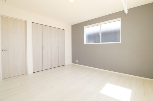 【郡山市小原田２丁目　　　1号棟　　　小原田小学校、小原田中学区の洋室】