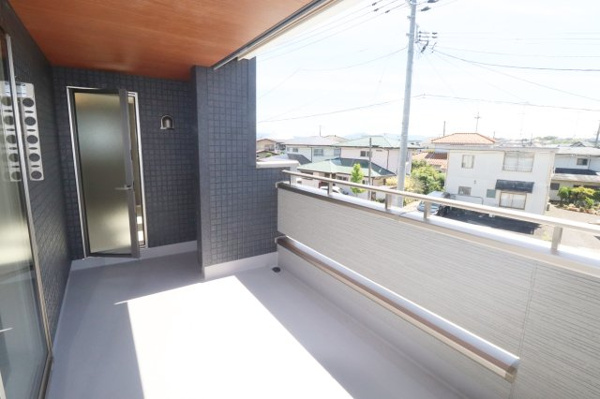 【郡山市小原田２丁目　　　1号棟　　　小原田小学校、小原田中学区のバルコニー】