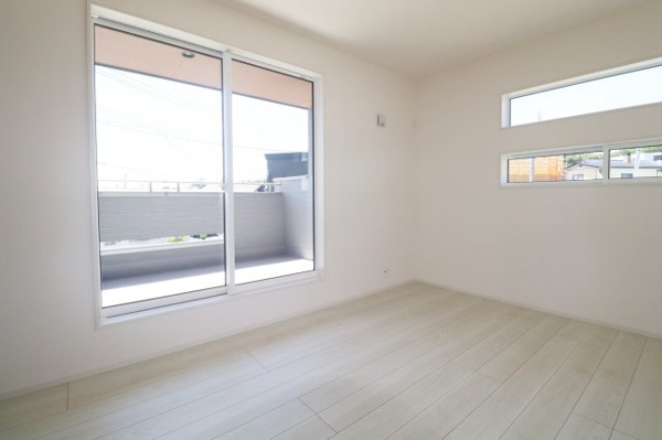 【郡山市小原田２丁目　　　1号棟　　　小原田小学校、小原田中学区の洋室】