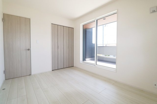 【郡山市小原田２丁目　　　1号棟　　　小原田小学校、小原田中学区の洋室】