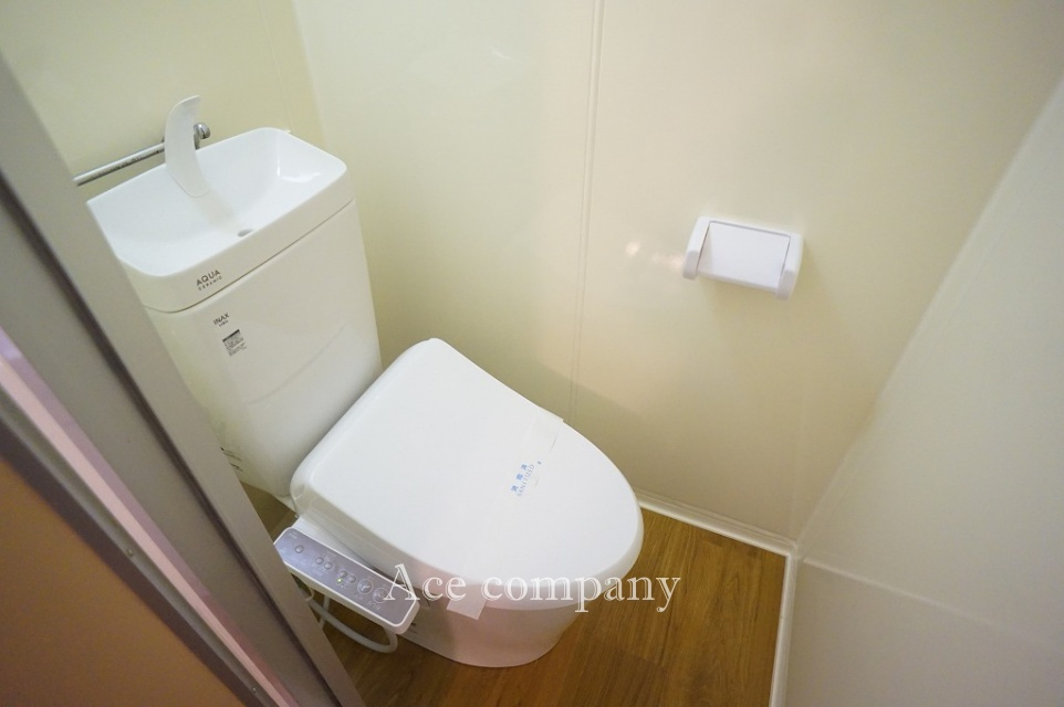 ウォシュレット付きのトイレ新調です☆
