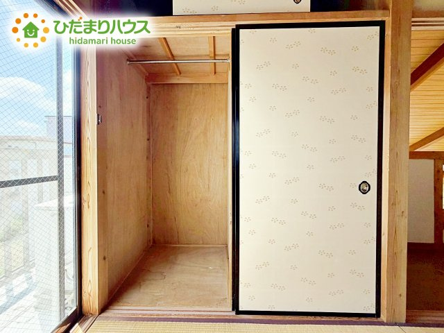 収納スペースが広いため、布団や季節家電など大型のものを収納できますね