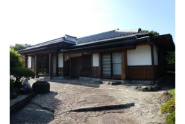 那須塩原市北弥六　中古住宅の外観