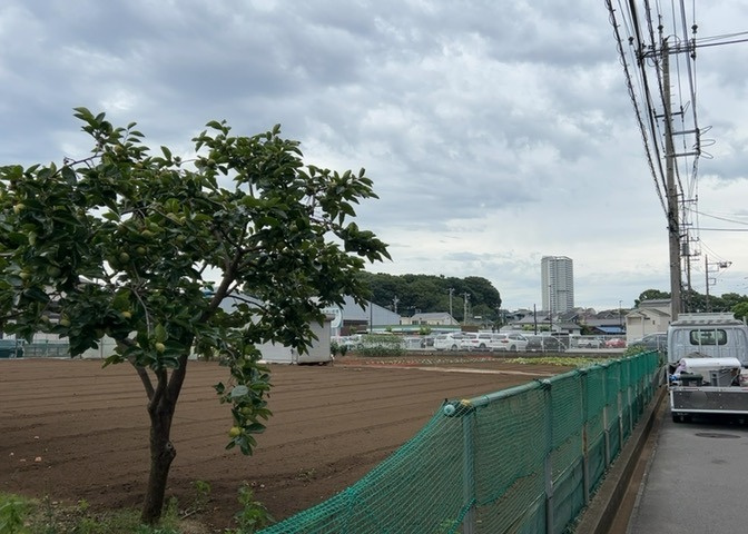 景色重視でお家選ぶをするとスーパーが遠い！学校が遠い！など生活をするうえで利便性で困ることもあります。まず一度現地を見学する際に、周辺の施設などがあるかを確認し、暮らし始めた後のことを想像しましょう。