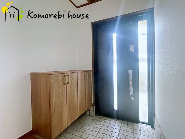 落ち着いた玄関です