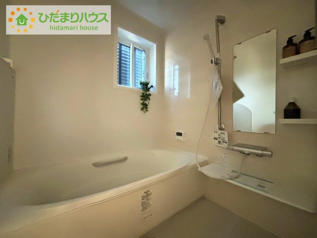 いつまでも入っていられるような広々とした浴室が魅力的です(^^)/